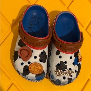 CROCS Kids Woody Themed Blue and White Clogs